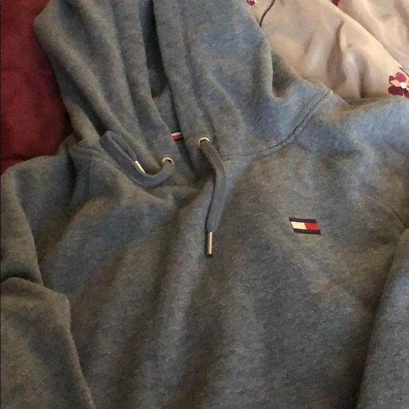 Sold on Curtsy! - Picture 2 of 5